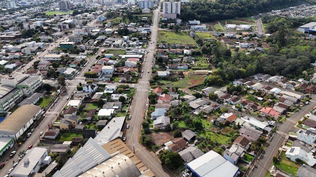 Terreno Lote 04 Quadra 17-A Rua Padre Antônio